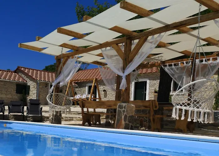 My Dalmatia - Hilltop Paradise With Private Pool Vakantiehuis *