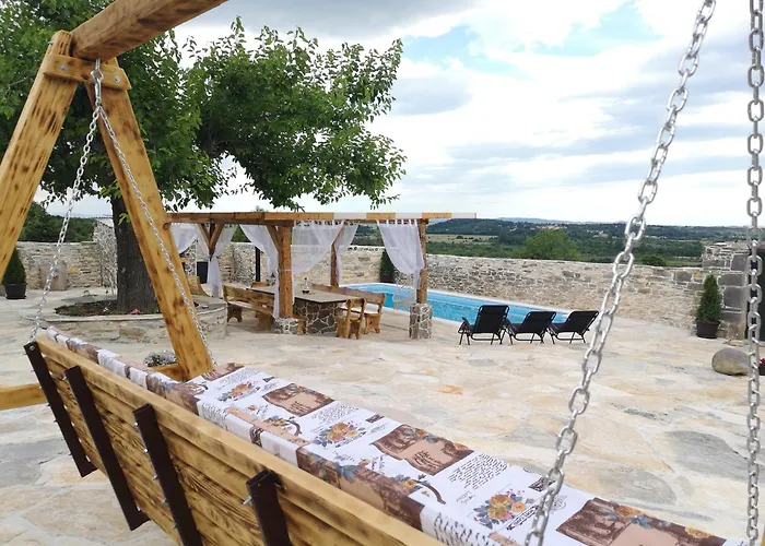 My Dalmatia - Hilltop Paradise With Private Pool Vakantiehuis *