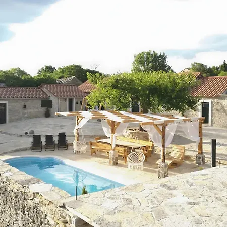 別荘 My Dalmatia - Hilltop Paradise With Private Pool, Sauna And Jacuzzi *