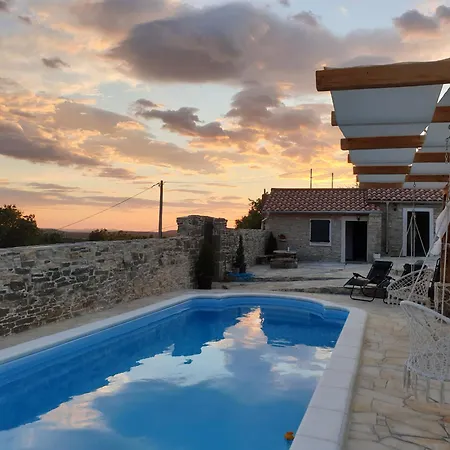 Prázdninový dům My Dalmatia - Hilltop Paradise With Private Pool Kula Atlagica