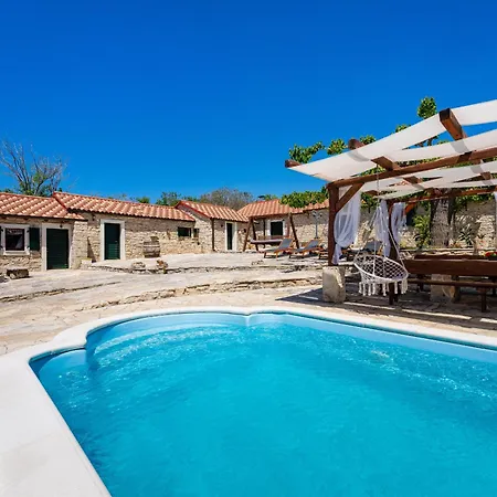 My Dalmatia - Hilltop Paradise With Private Pool, Sauna And Jacuzzi Kula Atlagica
