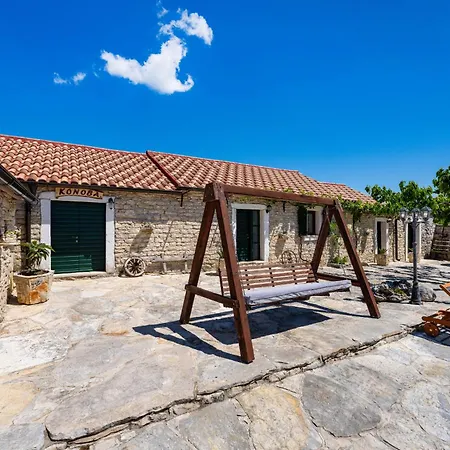 My Dalmatia - Hilltop Paradise With Private Pool, Sauna And Jacuzzi Holiday home *