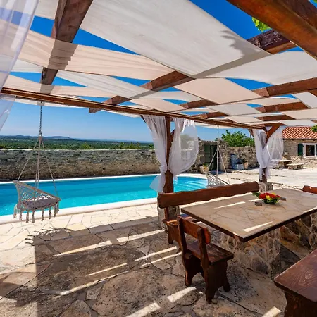 別荘 My Dalmatia - Hilltop Paradise With Private Pool, Sauna And Jacuzzi *