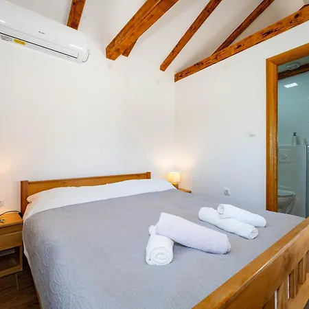 My Dalmatia - Hilltop Paradise With Private Pool, Sauna And Jacuzzi Holiday home